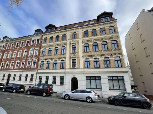 Charmante 2 Zimmer Wohnung in kernsaniertem Jugendstilhaus – Kapitalanlage in Leipzig Möckern