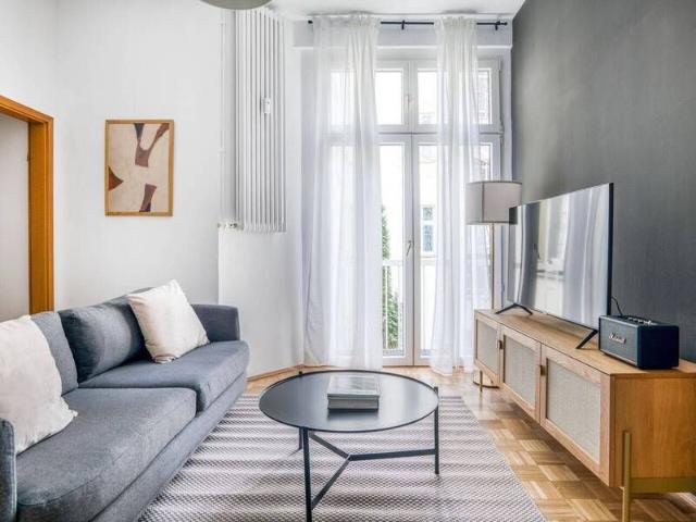 Charmante 2 Zimmer Wohnung in Neukölln voll möbliert