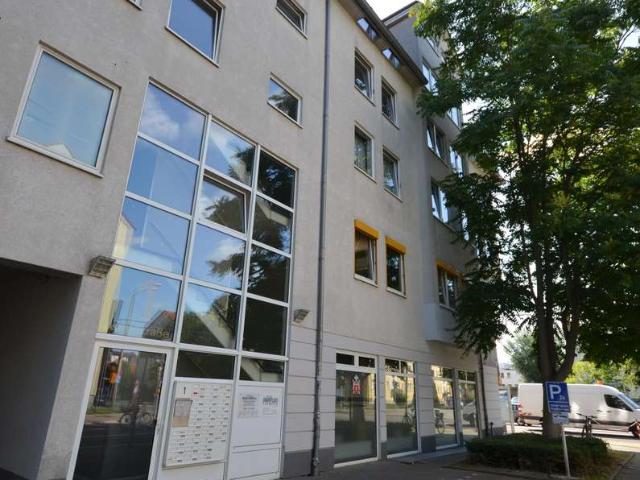 Charmante 2 Zimmer Wohnung in Stadtfeld Ost