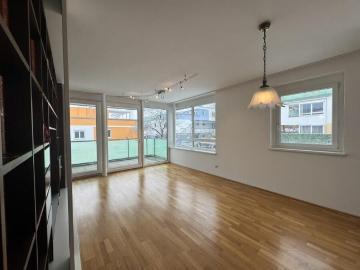 Innsbruck, Tirol - Keller, Parkplatz, Terrasse
