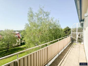 CHARMANTE 2 ZIMMER WOHNUNG MIT BALKON FERNBLICK IN GRÜNRUHELAGE NÄHE MAURER HAUPTPLATZ