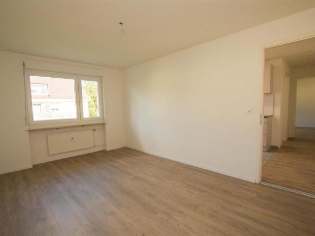 Charmante 2 Zimmer Wohnung mit Balkon & Gartenmitbenutzung Reinac
