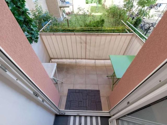 Charmante 2 Zimmer Wohnung mit Balkon, Graz Amsterdam Apartments for Rent