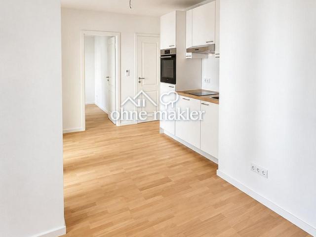 Charmante 2 Zimmer Wohnung mit Balkon und EBK