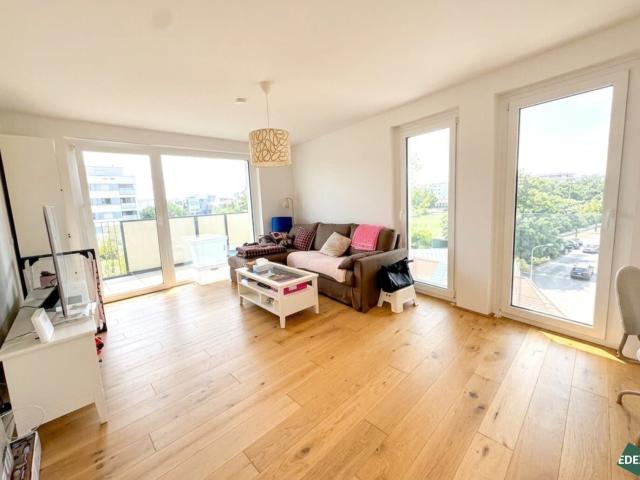 Charmante 2 Zimmer Wohnung mit Balkon unmittelbar bei der U3