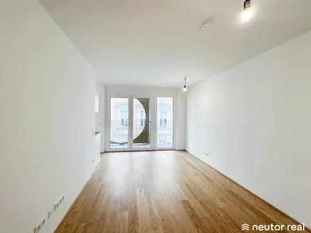 Charmante 2 Zimmer Wohnung mit Balkon Wohnen am Puls der Zeit mit ausgezeichneter U Bahn Anbindung mitten in Mariahilf