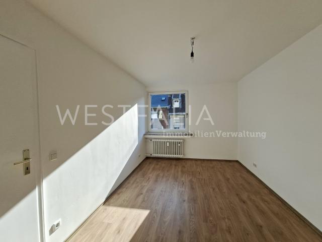 Charmante 2 Zimmer Wohnung mit Balkon