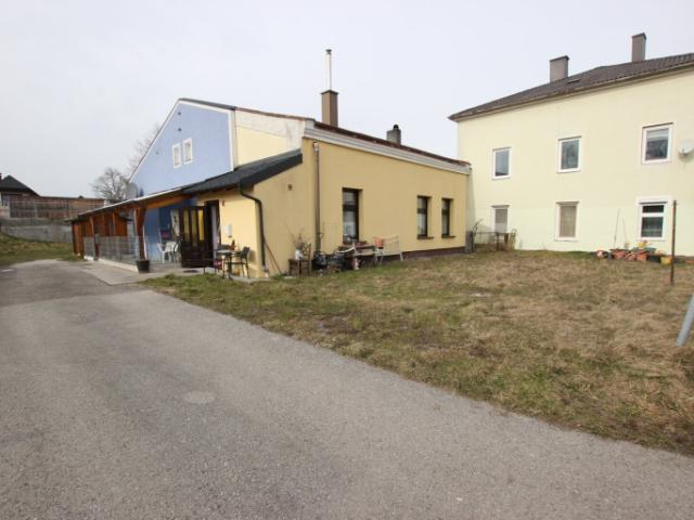 Charmante 2 Zimmer Wohnung mit Gartenmitbenutzung in St. Pölten