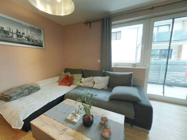Charmante 2 Zimmer Wohnung mit großzügigem Sonnenbalkon in Radfeld zu verkaufen