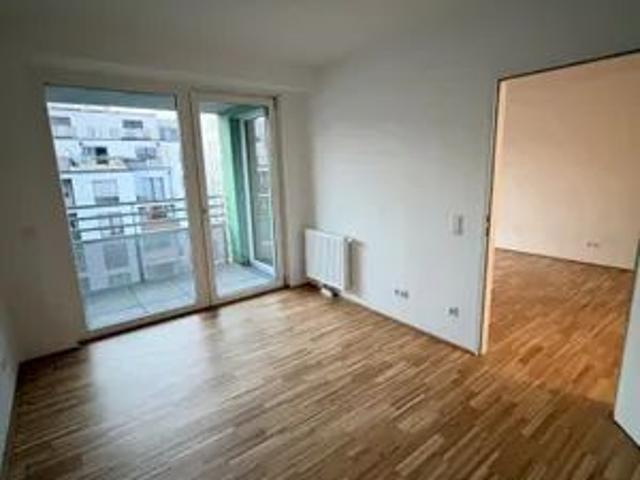 Charmante 2 Zimmer Wohnung mit Loggia im 6. Liftstock