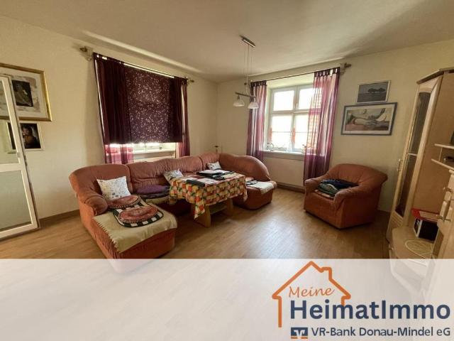 Charmante 2 Zimmer Wohnung mit Loggia