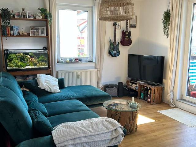 Charmante 2 Zimmer Wohnung mit Südwest Balkon & Einzel Tiefgarage in MA Seckenheim – provisionsfrei