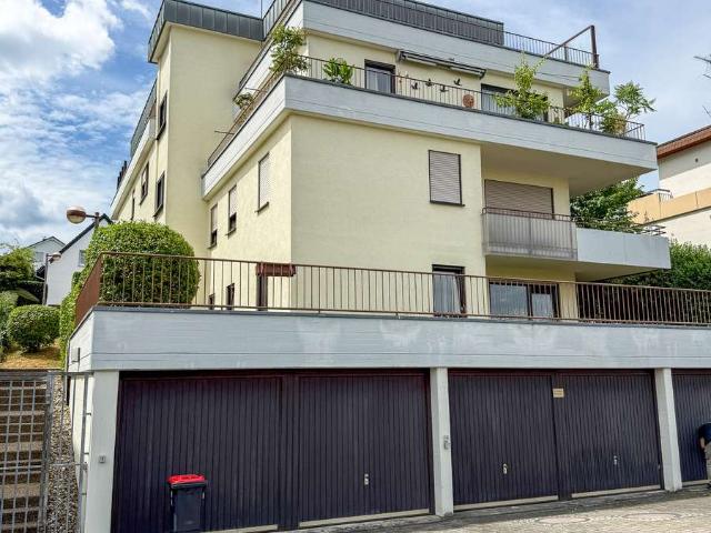 Charmante 2 Zimmer Terrassenwohnung mit Gartenanteil und Garage in ruhigem Wohngebiet
