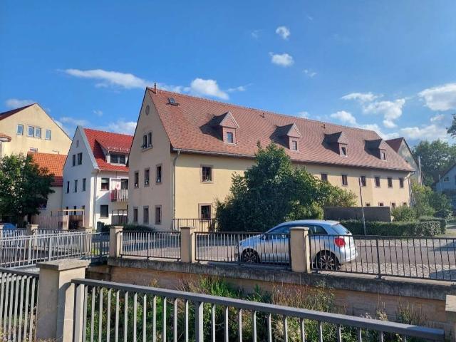 Charmante 2 Raum Wohnung mit attraktiver IST Rendite von 4,1 % im Niedersedlitzer Dorfkern