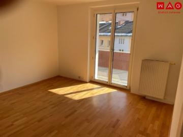 Charmante 2 Raum Wohnung mit Balkon in Ried im Innkreis – perfekte Raumaufteilung in guter Wohnlage! Ab 01.07.2026 verfügbar! UNBEFRISTETER VERTRAG!