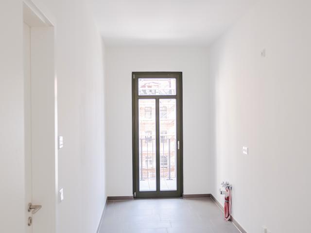 Erstbezug nach Kernsanierung Charmante 2 Raum Wohnung mit EBK & Balkon WE11