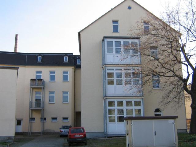 Charmante 2 Raum Wohnung mit Wintergarten – großzügig wohnen im Erdgeschoss von Meerane!