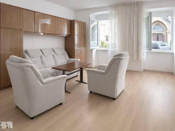 Charmante 49 m² 2 Zimmer Erdgeschosswohnung in sensationeller Lage in 1120 Wien!