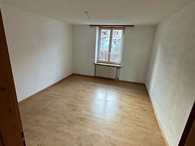 Charmante 4.5 Zimmer Wohnung in Rüdlingen – ab sofort verfügbar