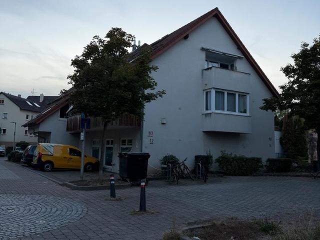 Charmante 4,5 Zimmer Wohnung in ruhiger Lage
