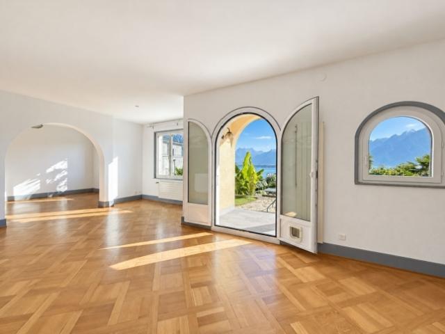 Charmante 4,5 Zimmer Wohnung, Terrasse, Garten und herrlicher Blick auf den See!