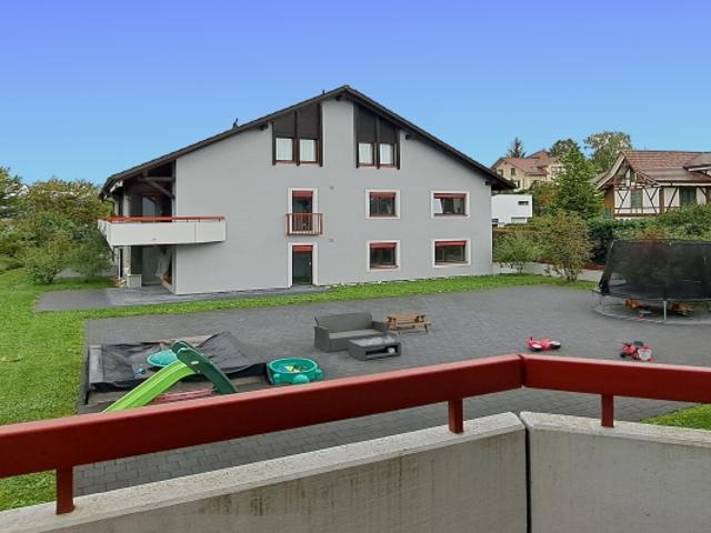 Charmante 4.5 Zimmer Dachwohnung an der Alten Obfelderstrasse in Affoltern am Albis