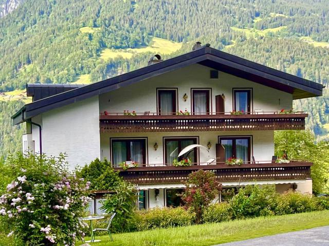 Charmante 4,5 Zimmerwohnung mit Garten und Terrasse in Vandans