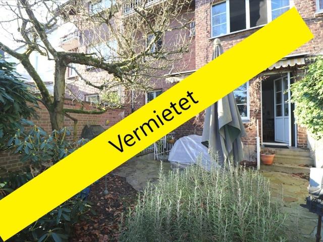 Charmante 4 Zimmer Altbauwohnung über zwei Ebenen mit Terrasse & Garten – Gutenbergstraße