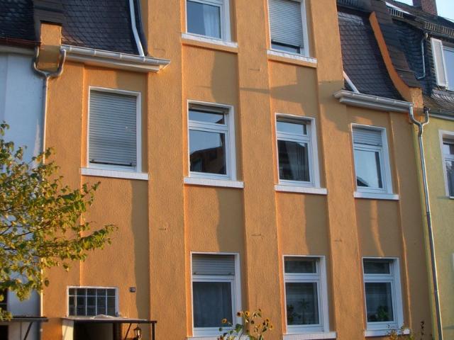 Charmante 4 Zimmer Altbauwohnung mit Gartenmitbenutzung in ruhiger Lage