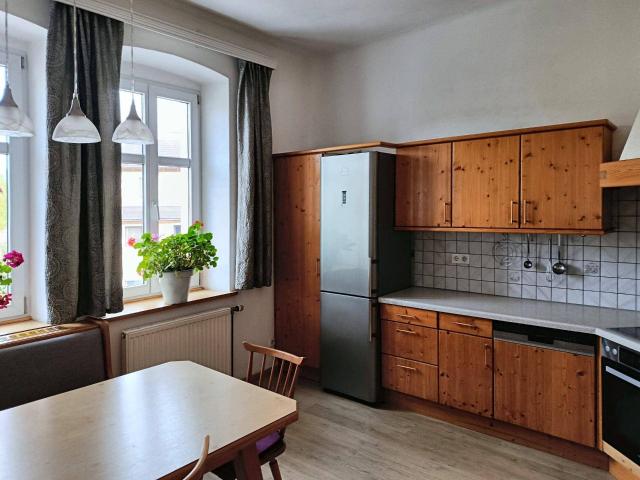 Charmante 4 Zimmer Altbauwohnung mit Grimmingblick und Gartenbenützung – 8952 Irdning
