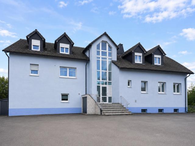 Charmante 4 Zimmer Eigentumswohnung mit Balkon in ruhiger Lage