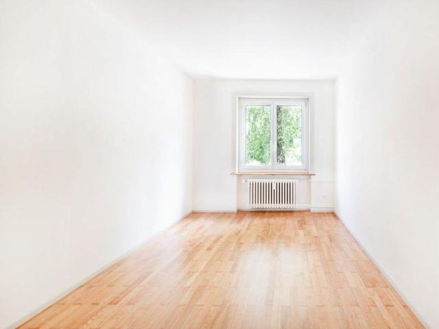 Charmante 4 Zimmer Wohnung im Erdgeschoss zu vermieten