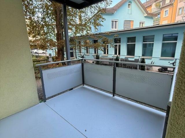 Charmante 4 Zimmer Wohnung im Erdgeschoss zu vermieten