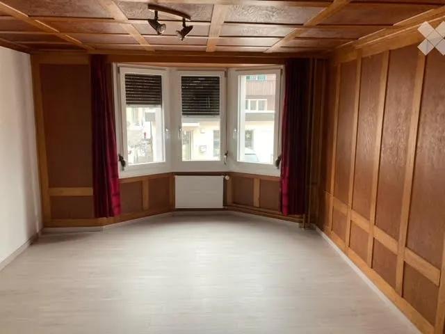 Charmante 4 Zimmer Wohnung mit grossem Balkon und Garage in Goldau