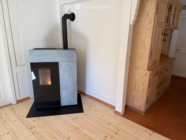 Charmante 4 Zimmer Wohnung mit Kachelofen in Klosters