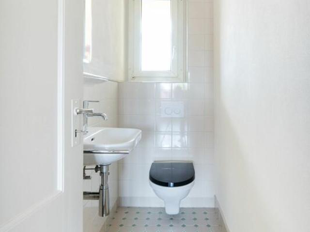 Charmante 4 Zimmer Wohnung mit sonnigem Balkon zu vermieten