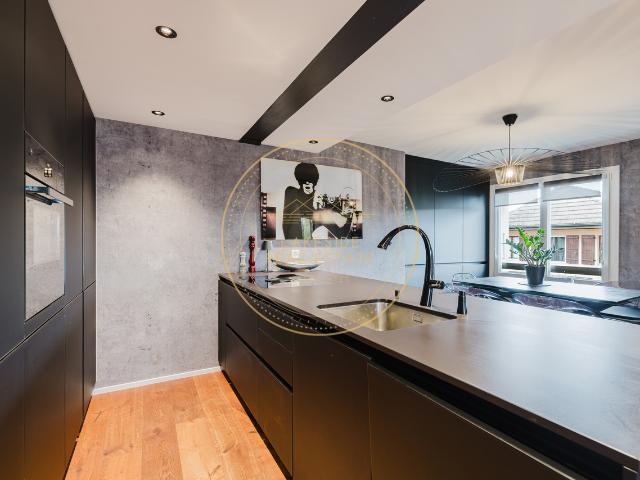 Charmante 5,5 Zimmer Maisonette Wohnung komplett renoviert in Eysins