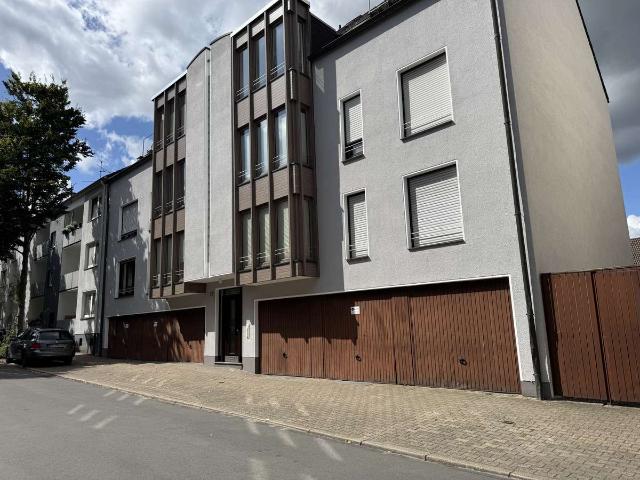 Charmante 5 Zimmer Maisonette Wohnung mit Kamin und lichtdurchfluteter Galerie bezugsfertig