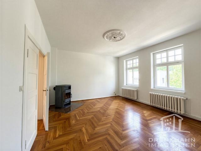 Charmante 5 Zimmer Maisonette Wohnung Balkon, Fischgrät Parkett und Garten zur Mitbenutzung