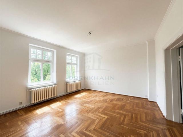 Charmante 5 Zimmer Maisonette Wohnung Balkon, Fischgrät Parkett und Garten zur Mitbenutzung