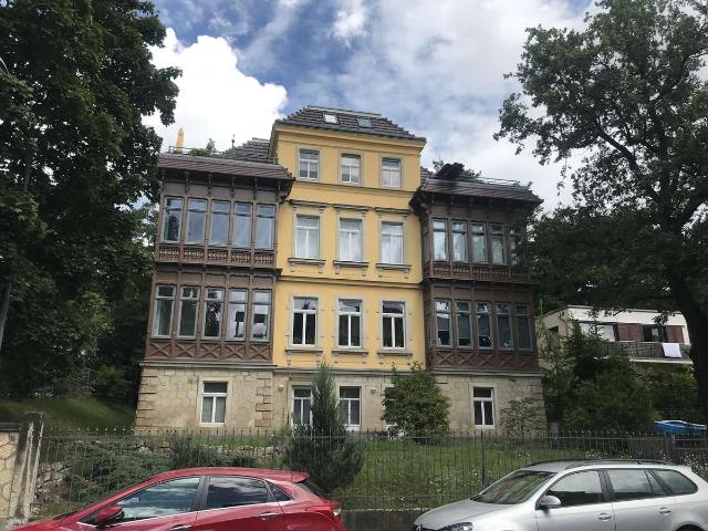 Charmante 5 Raum Wohnung mit Dachterrasse und viel Platz zum Wohlfühlen