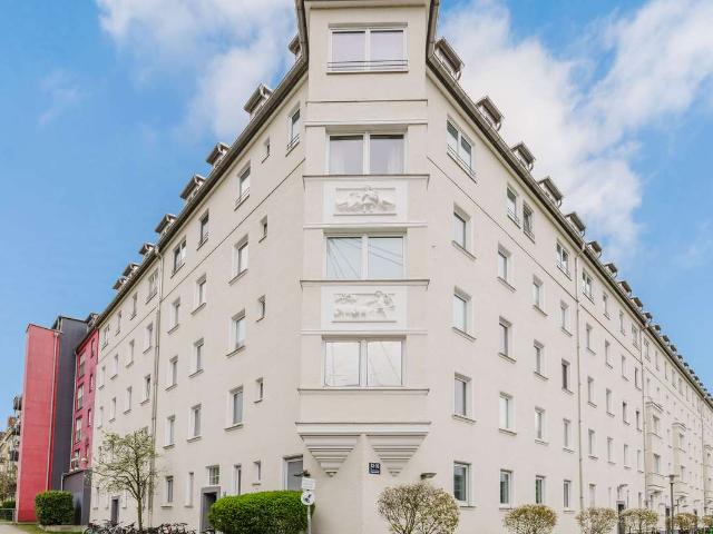 Charmante Altbau Perle nahe Englischer Garten kompakte zwei Zimmer Wohnung mit solider Vermietung