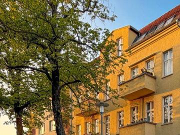 Pastor-Niemöller-Platz - Büroraum, Balkon