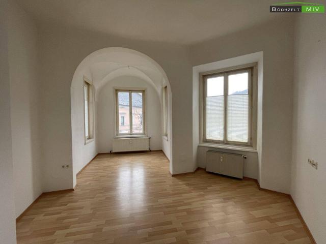Charmante Altbauwohnung + gut aufgeteilte ca. 82 m² große Mietwohnung mit 2 SZ + Judenburg Zentrum
