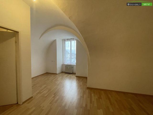 Charmante Altbauwohnung + gut aufgeteilte ca. 82 m² große Mietwohnung mit 2 SZ + Judenburg Zentrum