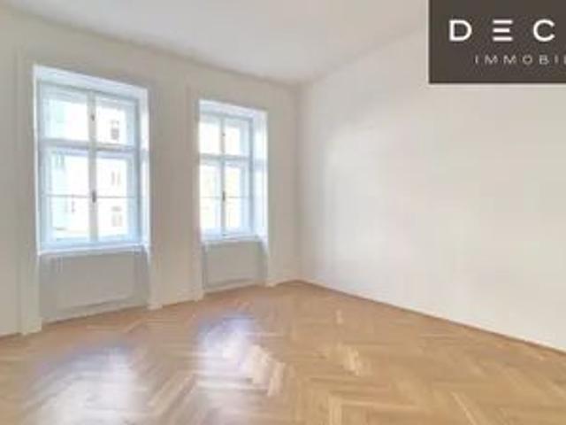 | CHARMANTE ALTBAUWOHNUNG | MEZZANIN | 2 ZIMMER
