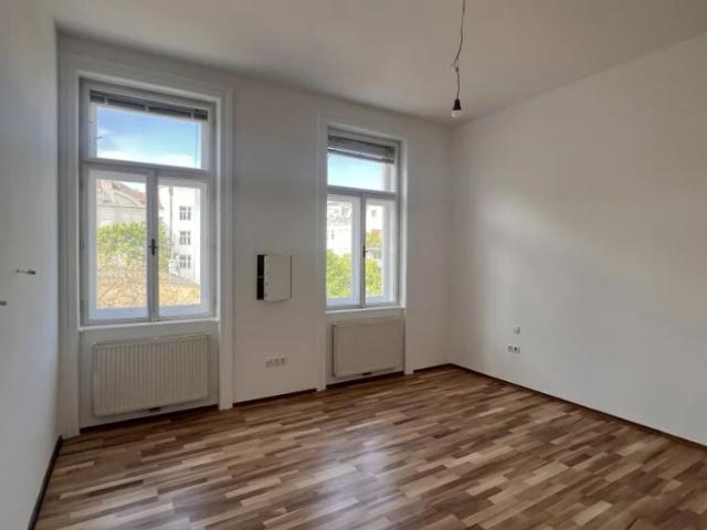 Wohntraum im Altbau: 3 Zimmer mit zusätzlichem Kabinett