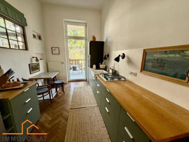 CHARMANTE ALTBAUWOHNUNG MIT BALKON ZUM GARTEN & ZUSÄTZLICHER SOUTERRAIN EINHEIT