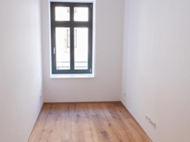 Charmante Altbauwohnung mit hochwertiger Einbauküche und modernem Wohnkomfort – WE07