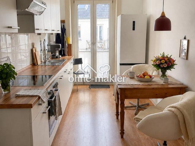 Charmante Altbauwohnung mit Ost Balkon in begehrter Lage von Winterhude